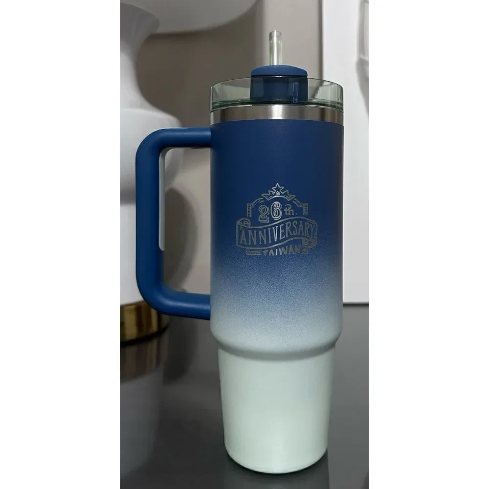 Stanley x‎ Starbucks Taiwan Exclusive 2024 Tumbler- 26th Anniversary Blue Ombre - Picture 3 of 5